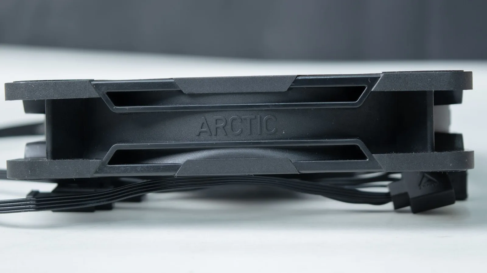 مراجعة مراوح Arctic P12 Pro A-RGB