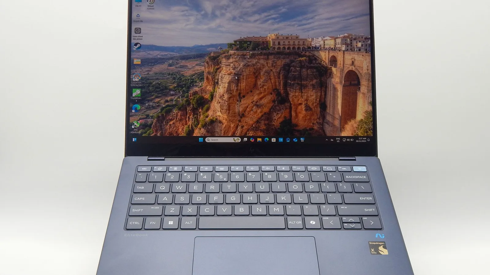 لابتوب HP EliteBook Ultra G1q.
