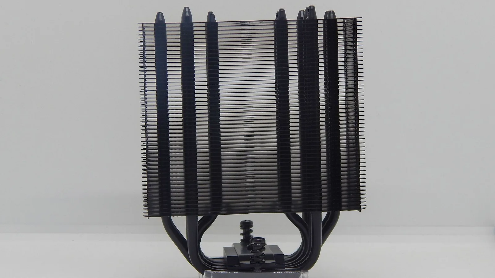 زعانف مبرد Noctua NH-U12A Chromax.Black.