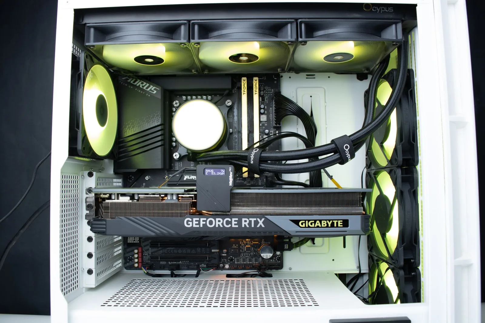 مراجعة مراوح Arctic P12 Pro A-RGB